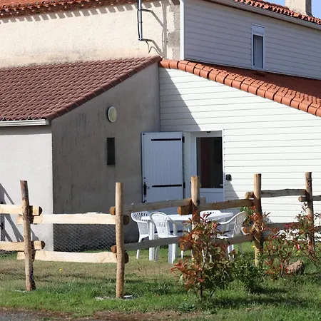 L'eden Maison Avec Jardin Proche Du Puy Dufou Les Landes-Genusson